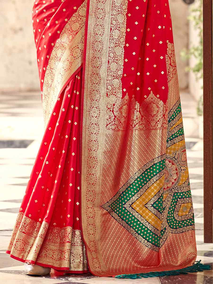 Red Soft Silk Handwoven Festival Wedding Heavy Border Saree