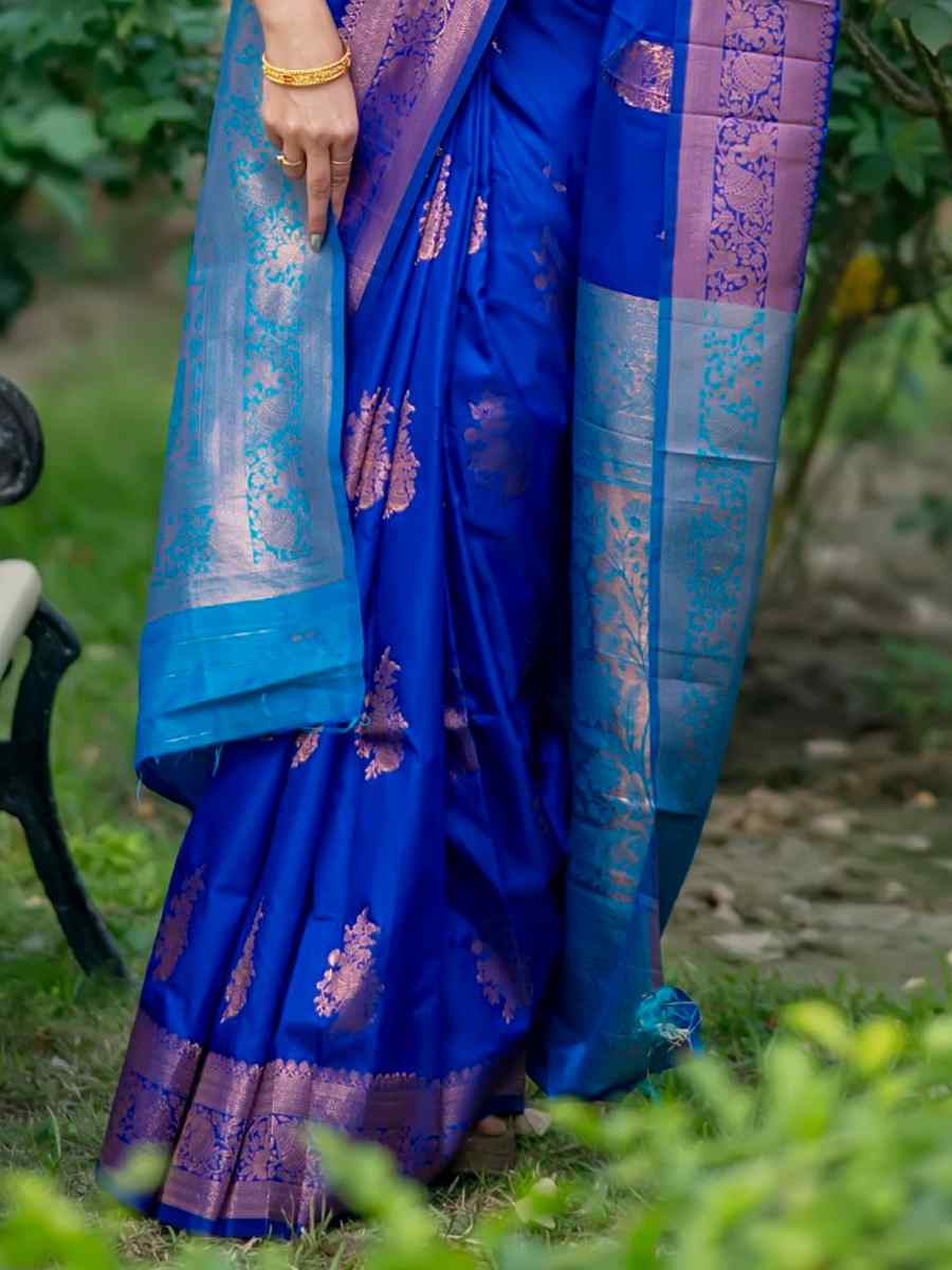 Royal Banarasi Silk Handwoven Festival Wedding Heavy Border Saree