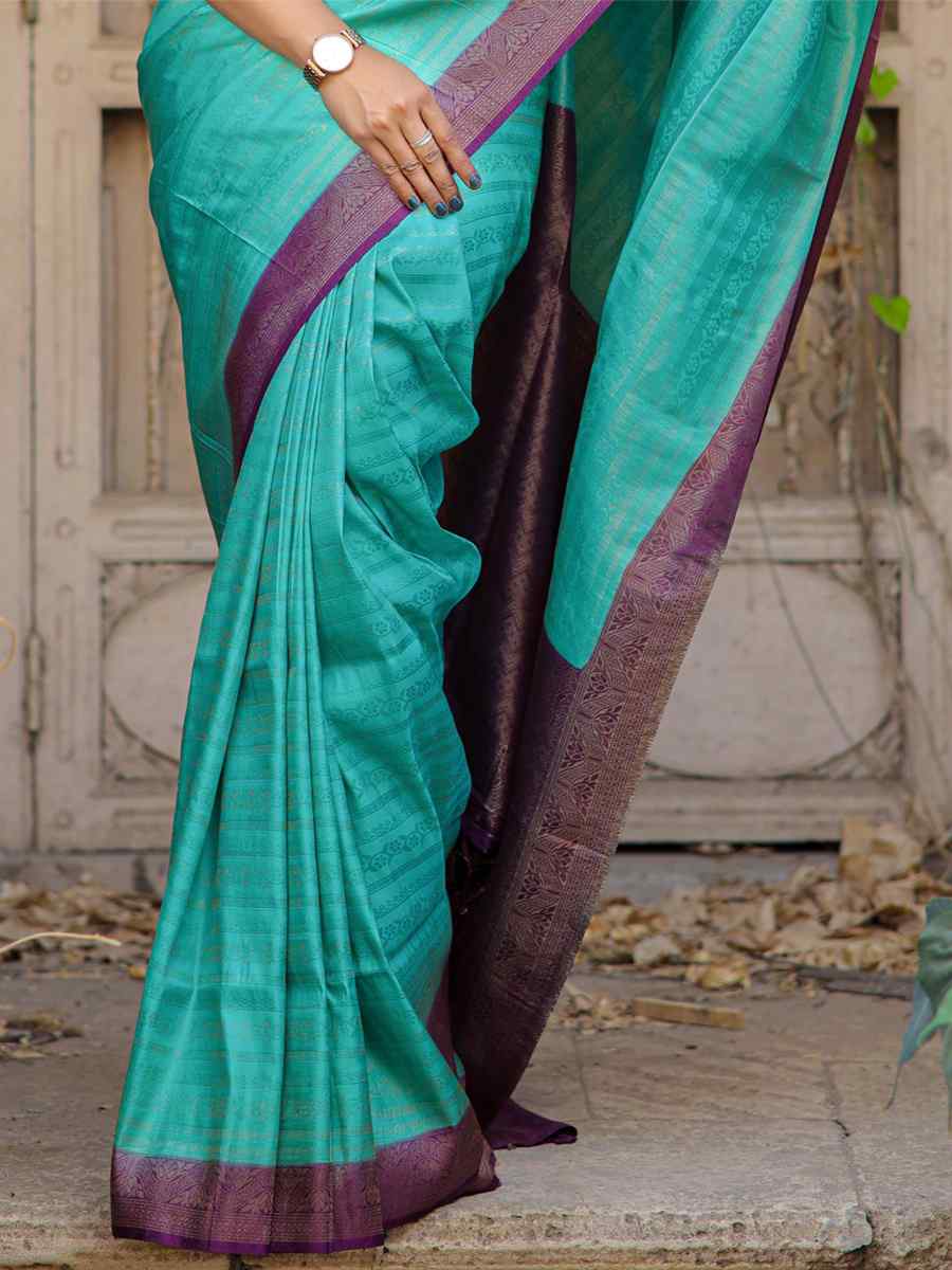 Turquoise Kubera Pattu Handwoven Casual Festival Heavy Border Saree