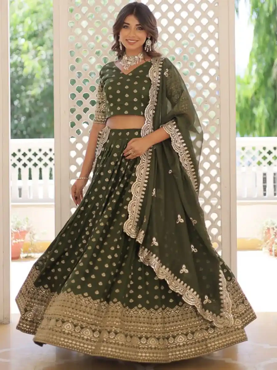 Wedding Pure Dyable Viscose Jacquard Embroidered Festival Wedding Heavy Border Lehenga Choli