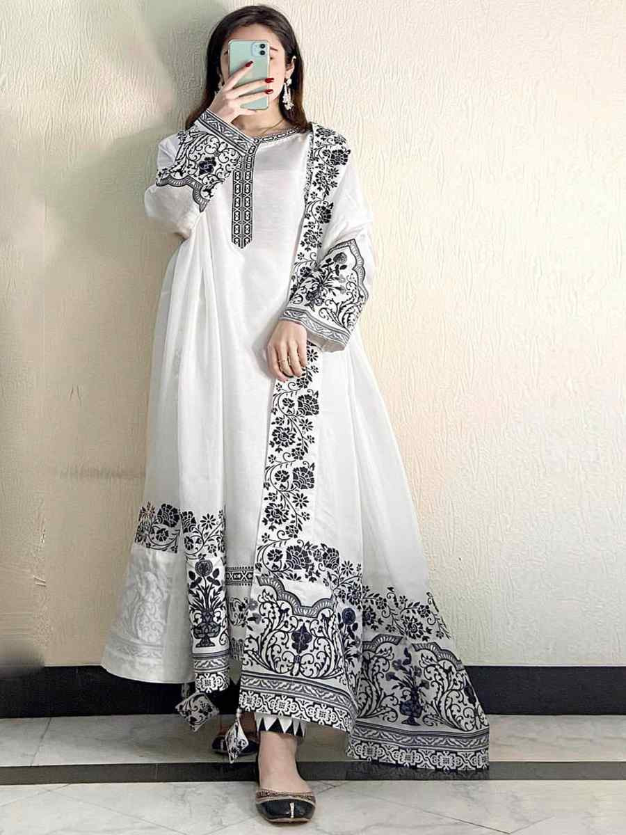 White Heavy Faux Georgette Embroidered Festival Wedding Anarkali Salwar Kameez