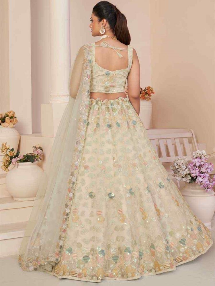 Stunning White Lehenga For Minimal Brides | Indian fashion dresses,  Designer bridal lehenga, Unique lehenga designs