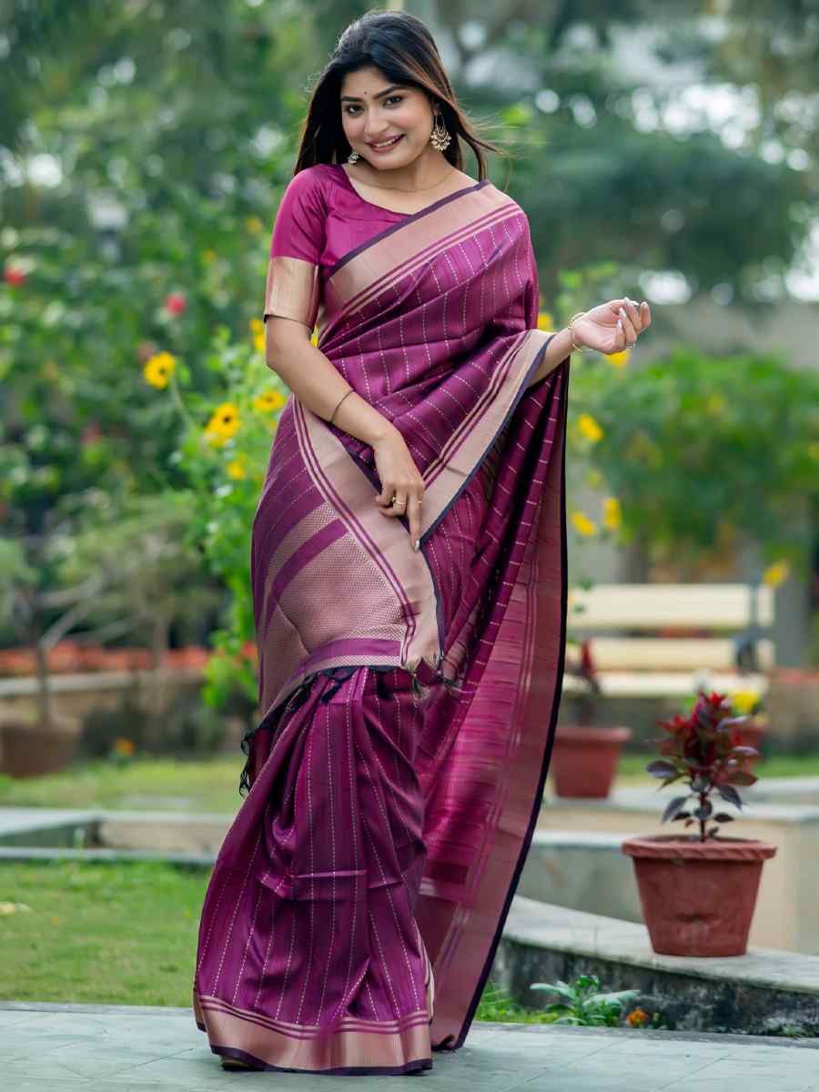 Wine Banarasi Raw Silk Handwoven Festival Wedding Heavy Border Saree