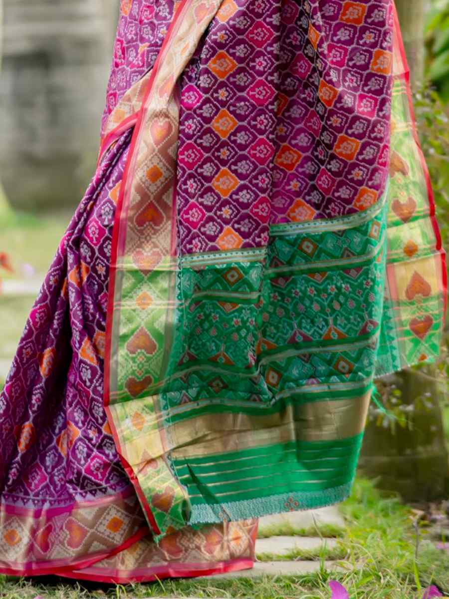 Wine Banarasi Silk Handwoven Festival Casual Classic Style Saree