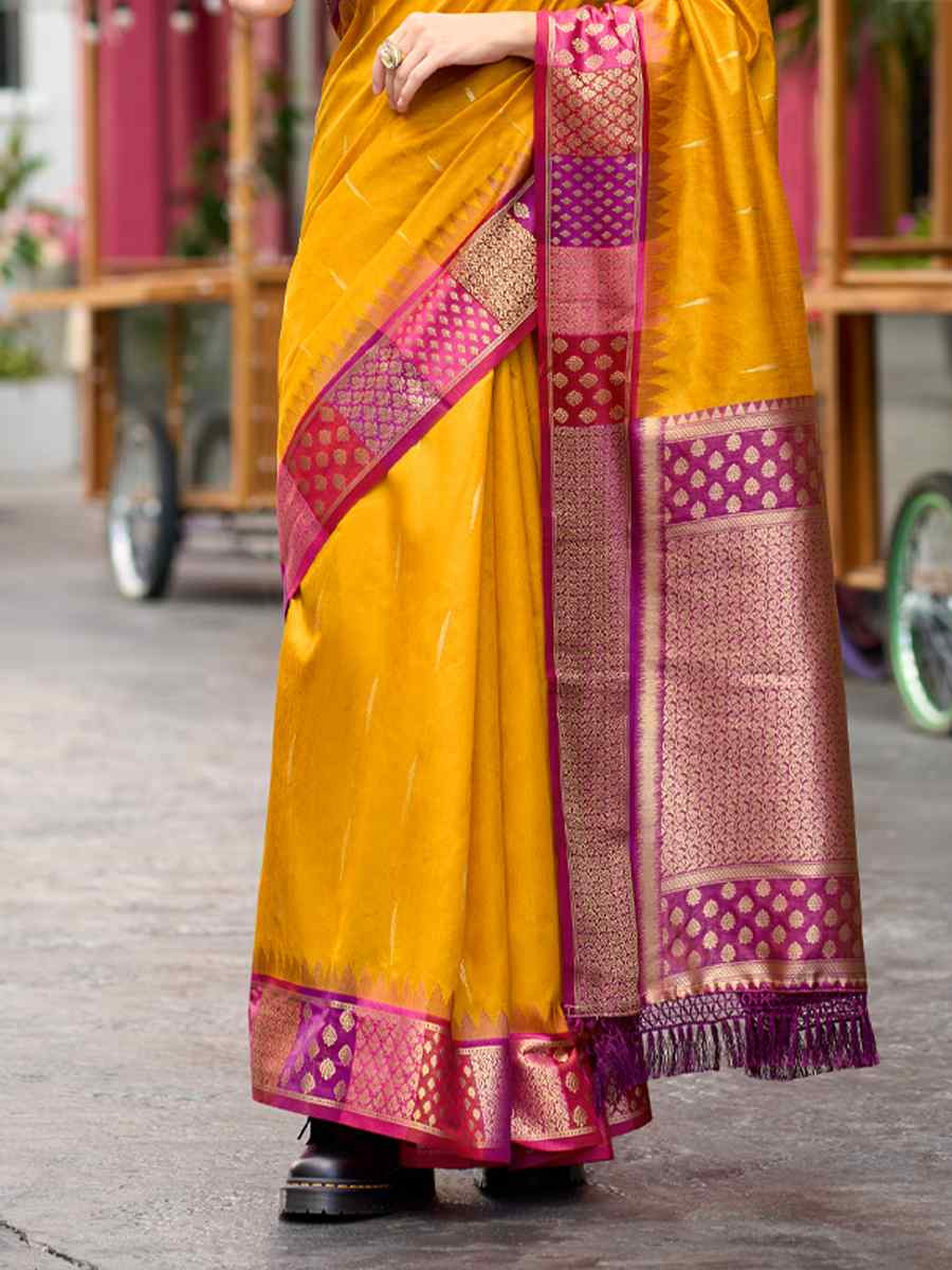 Yellow Pure Banarasi Handwoven Festival Wedding Heavy Border Saree