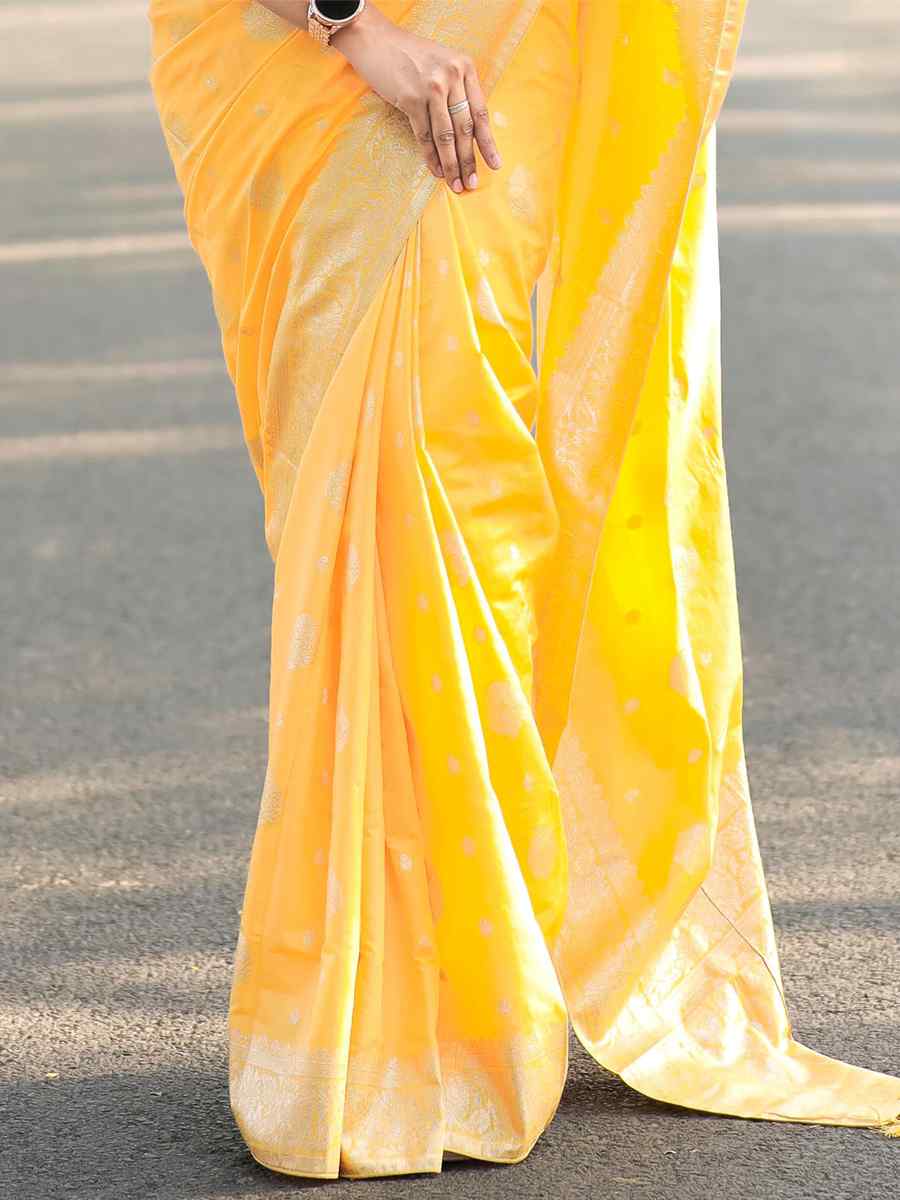 Yellow Soft Cotton Silk Handwoven Wedding Festival Heavy Border Saree